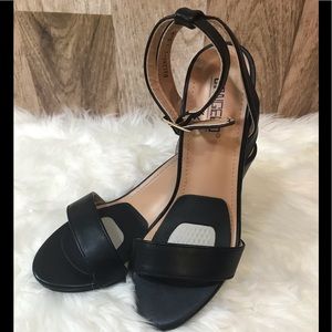 3/25$ Superbe chaussures VANGELO